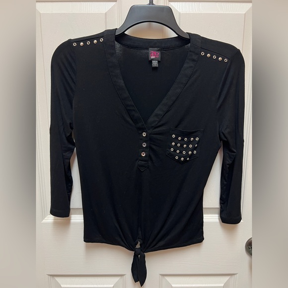 2B Bebe Tops - 🖤 BeBe Black Grommet Blouse